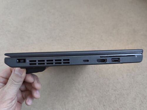 Lenovo ThinkPad X270 I3-6100U @2.3GHz, 8GB RAM, 240GB SSD, WIN 10 x64 Enterprise - Picture 4 of 10