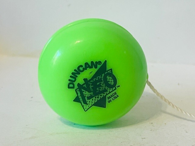 YoYo vtg retro toy yo Duncan Tournament Yo-Yo Pocket Antique Neon