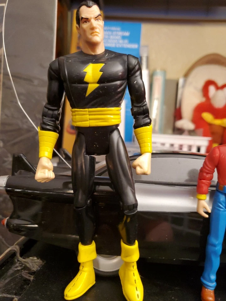 DC Direct Shazam Deluxe Action Figure Lot Captain Marvel, Billy and Black Adam. - Image 2 of 4