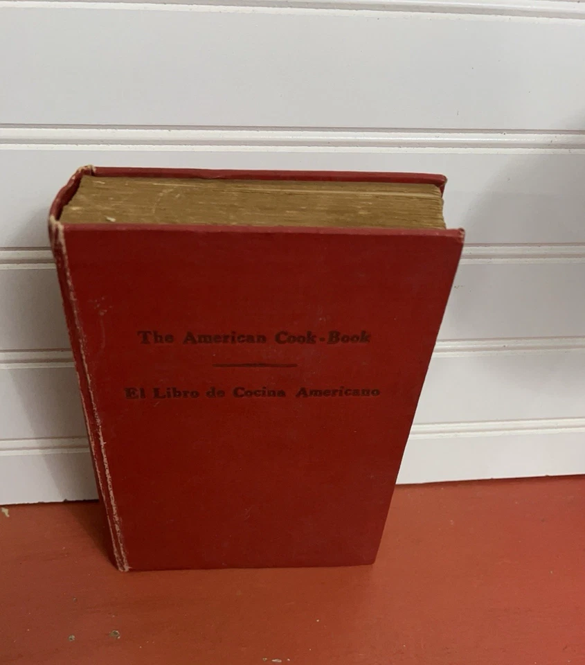 Rare Bilingual Vtg 1961 cookbook Spanish English Santiago Chile recipes 395 pgs - Image 2 of 4