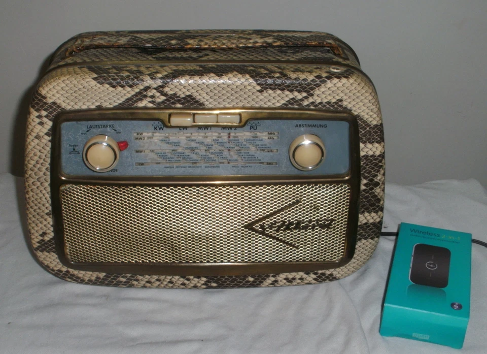 AKKORD Pinguin M 58, funktionstüchtig, Schlangenimitat, mit Bluetooth Empfänger. - Bild 1 von 4