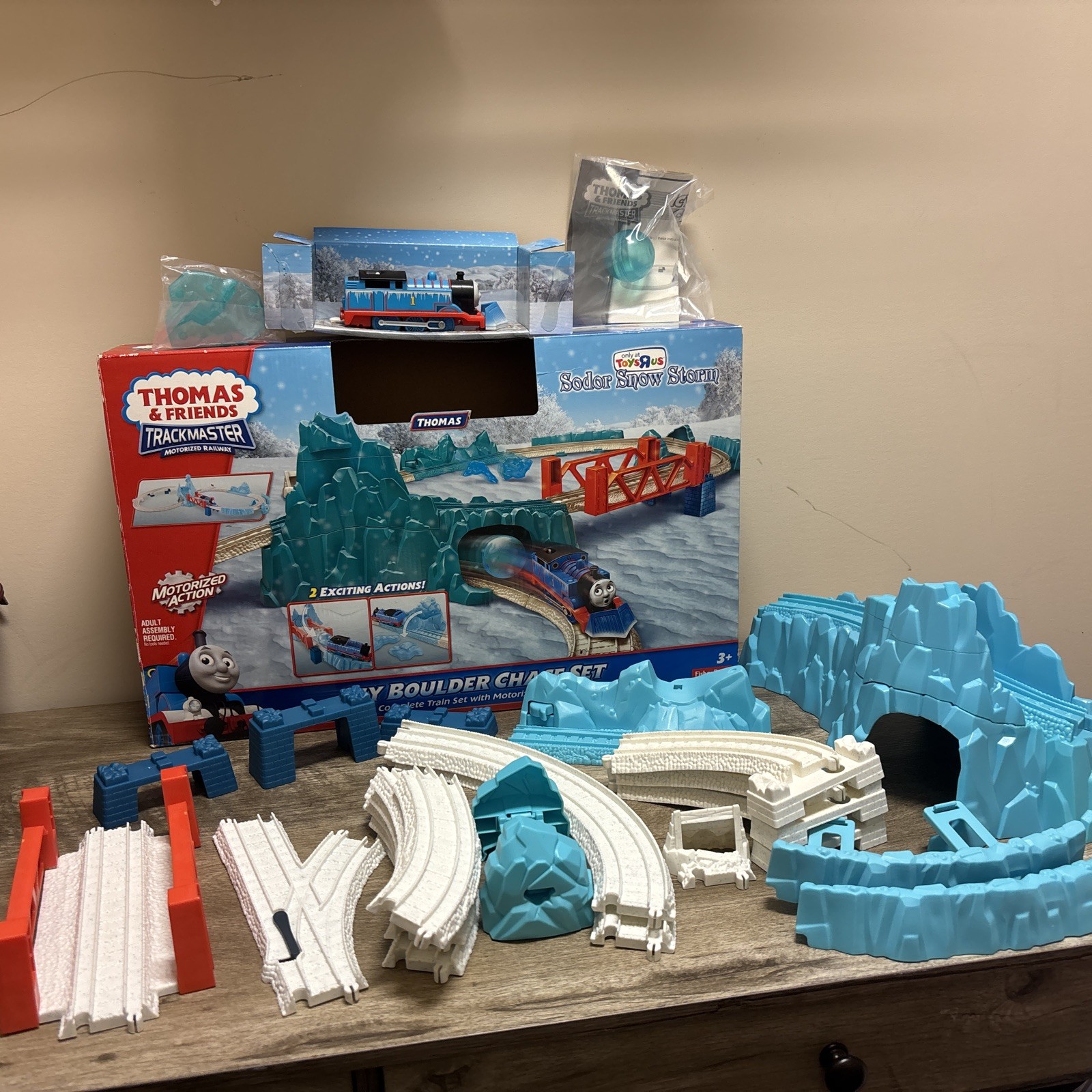 THOMAS FRIENDS Trackmaster Sodor Icy Boulder Chase Set Toys R Us Vintage NIB VTG