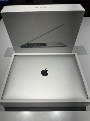 MacBook Pro 2020 13 Zoll, Touch Bar, 1.4 GHz  i5, 8GB RAM, 256GB SSD