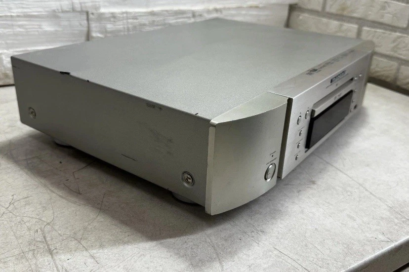 Marantz UD5005 High-End Blu-ray- und SACD-Player ohne Fernbedienung Defekt