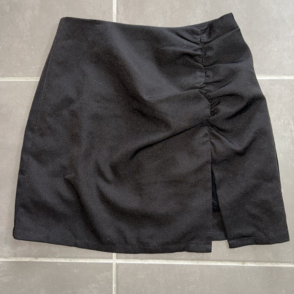 Ava & Ever Black Ruched Mini Skirt Sz AU 8 A Line Zipper EUC