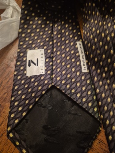 Ziggurat Neckwear by Mulberry Men Silk Necktie Hand Made Geometric Design - Picture 3 of 4