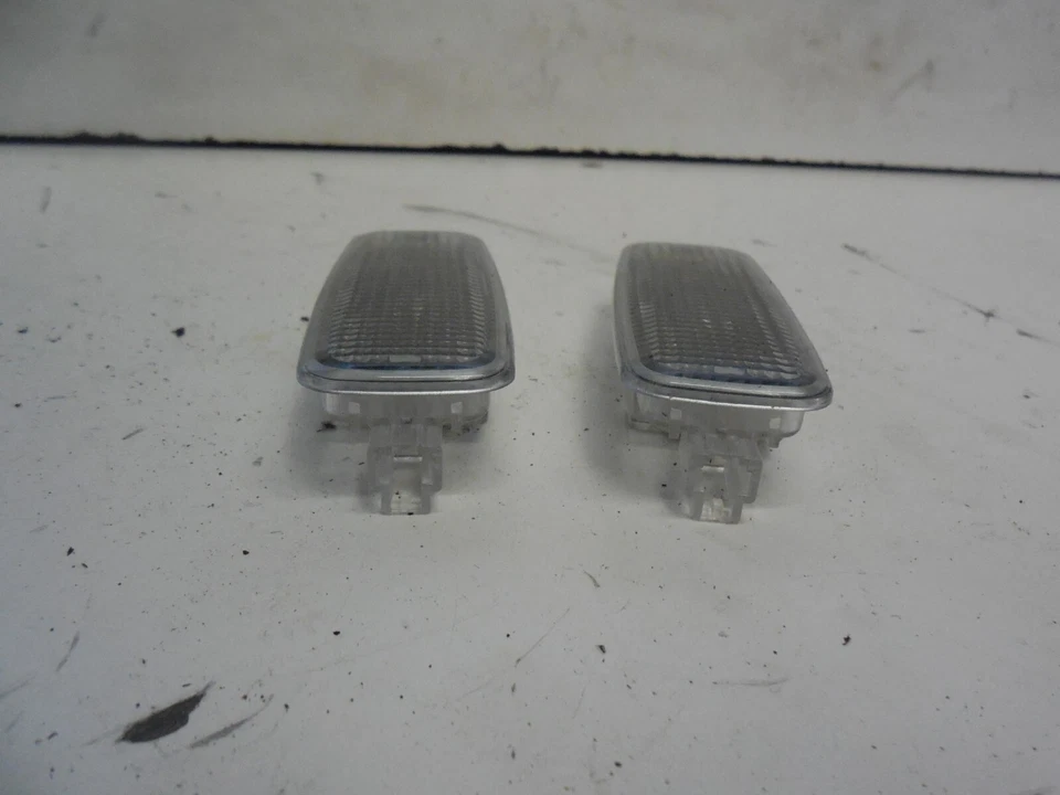 06-13 Par de luces parasol izquierda y derecha Audi A3, A3 Quattro 8P Foto 2 de 3