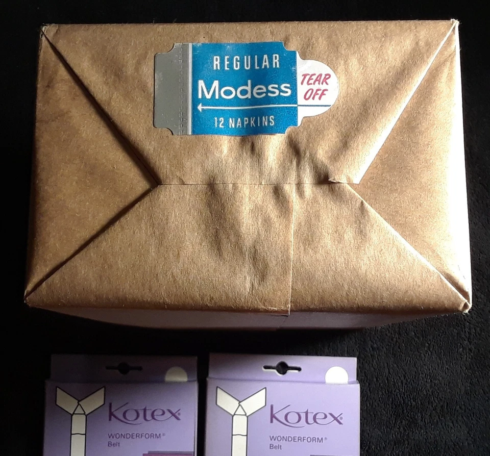 Servilletas Modess Años 50 Caja Sellada De 12 Envolturas Originales Regulares + 2 Cinturones Kotex Foto 3 de 4