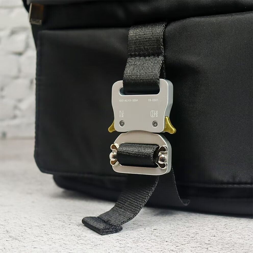 High Street ALYX 1017 9SM Backpack Bag Techwear Buckle Strap High Street ALYX 1017 9SM Backpack Bag Techwear Buckle Strap