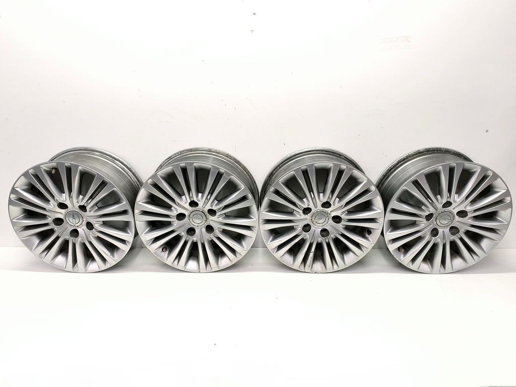 Chrysler Town & Country V 2015 Set R17 alloy rim 5QZ52TRMAA DIN82489