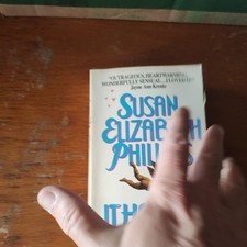 It Had to Be You by Susan Elizabeth Phillips (2002, Mass Market)