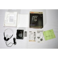 Vintage Aiwa HS-T370 Radio Portable Cassette Player, Headphones, And Box 0325