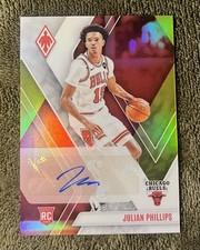 2023-24 Panini Phoenix - Julian Phillips Gold Rookie Auto /35