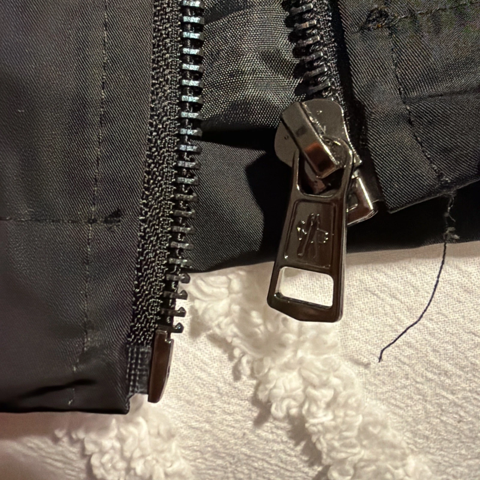 Men’s Moncler Hooded Jacket Windbreaker XL image 6