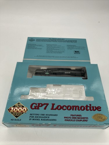 HO Scale Proto 2000 23247 IC Illinois Central GP7 Diesellok #8909 | Zustand: New