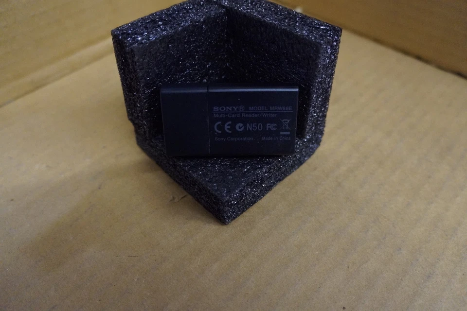 Sony MRW68E-D1 USB Reader/Writer Memory Stick and SD Windows 11 Compatible - Image 2 of 4