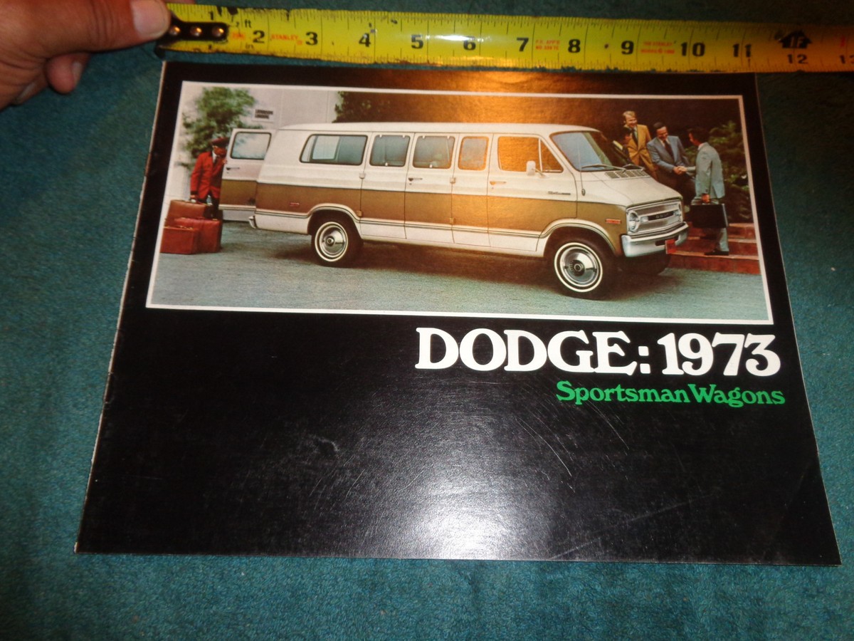 1973 DODGE SPORTSMAN VAN SALES CATALOG ORIGINAL DEALERSHIP BROCHURE