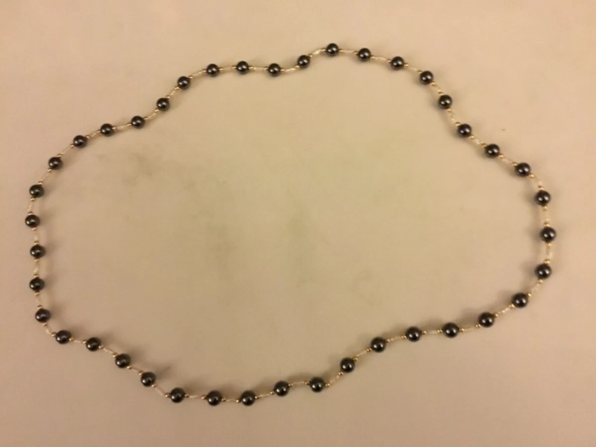 Black pearl beads with small pearl beads Necklace.