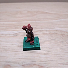 WFB Warhammer Pygmy Standard Bearer C27 Pygmies PY-10 Slaan Convertido 1