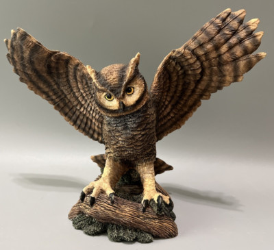 Vintage 1995 Hamilton Collection Great Horned Owl Wilderness Sculpture Figurine