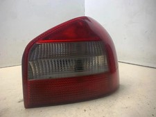 Feu arrière Audi 75