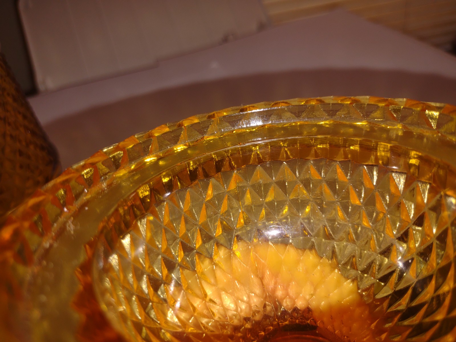 Viking Glass Diamond Point Amber Fairy Lamp 7