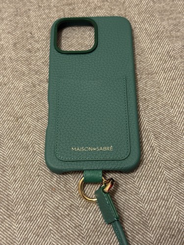Maison de Sabre The Sling Phone Case for iPhone 16 Pro Max in Emerald Green - Photo 6 sur 11