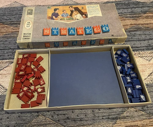 Vintage Stratego 1961 Milton Bradley Complete 4916 Wooden Pieces Rough Box