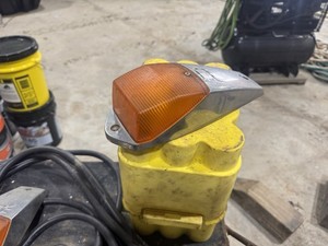 Grakon 5000 Chrome Square Cab Light for KW Kenworth Incandescent