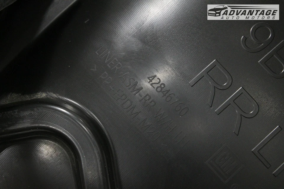 2024-2025 CHEVROLET TRAX CUARTO TRASERO IZQUIERDO REVESTIMIENTO PROTECTOR CONTRA SALPICADURAS PROTECTOR OEM Foto 4 de 4