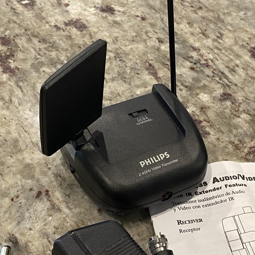 Philips SRU4000/17 Wireless A/V Transmitter for HDMI/Audio 125 ft + Remote - Picture 2 of 10
