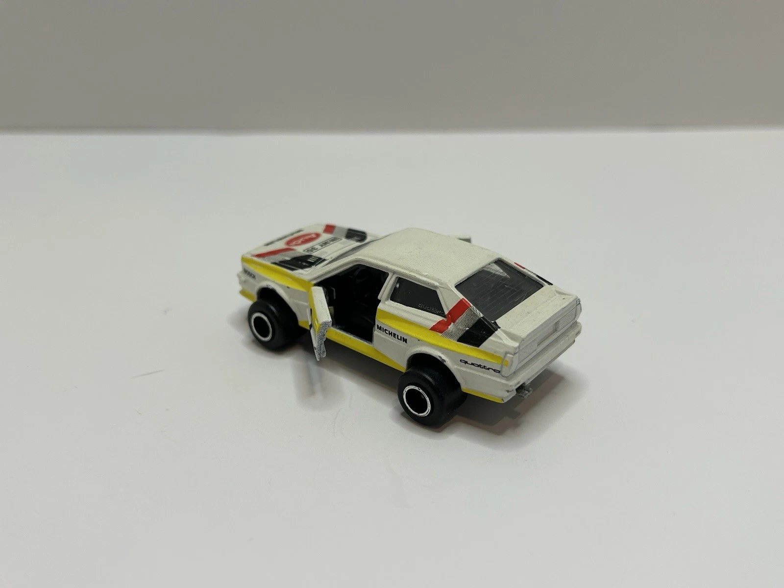 Picture 2 of 9