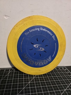 VTG Aquadisc The Amazing Underwater Flying Disc Water Toy Pool Frisbee RARE