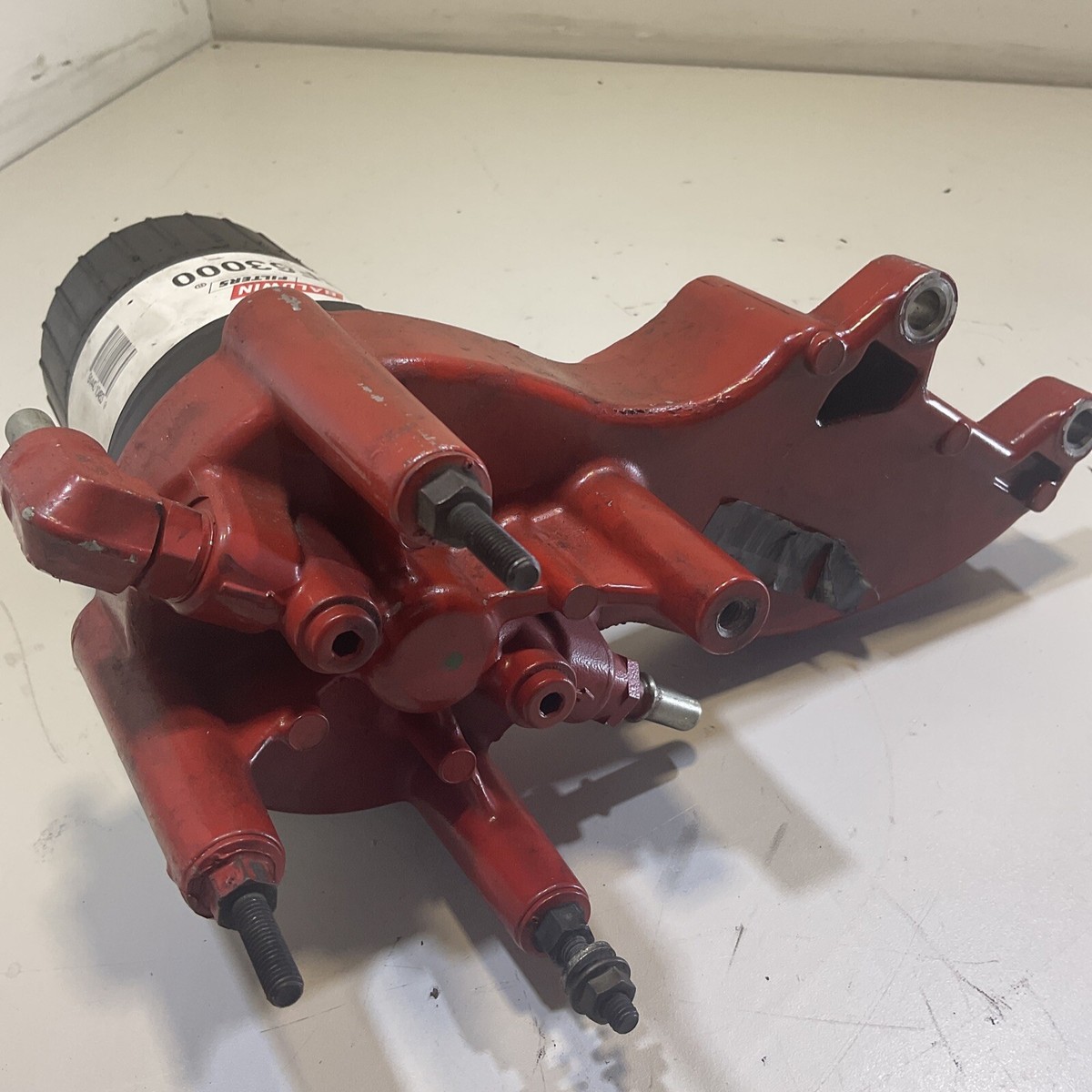 Cummins ISB QSB 6.7 Baldwin Fuel Filter With Mounting Bracket 