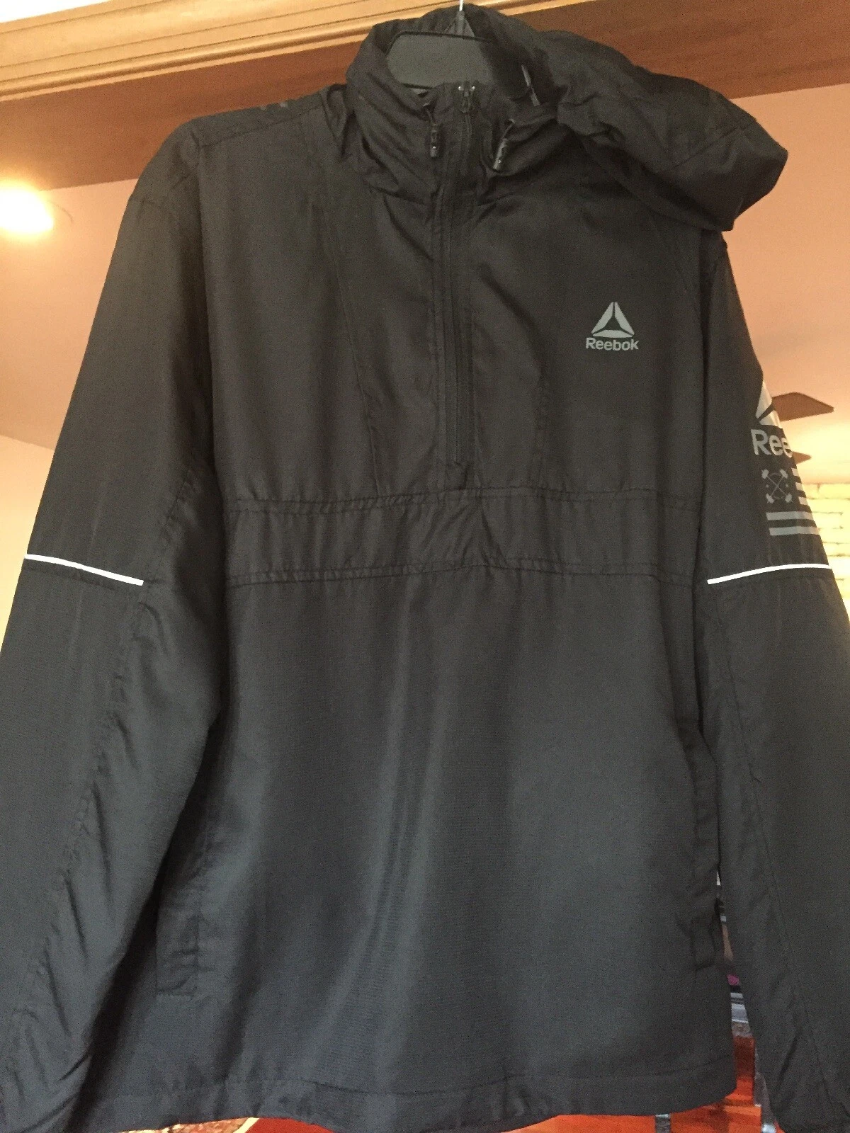 Men Reebok Mesh Lined Windbreaker Pullover Sport Fitness Jacket Hoodie $140