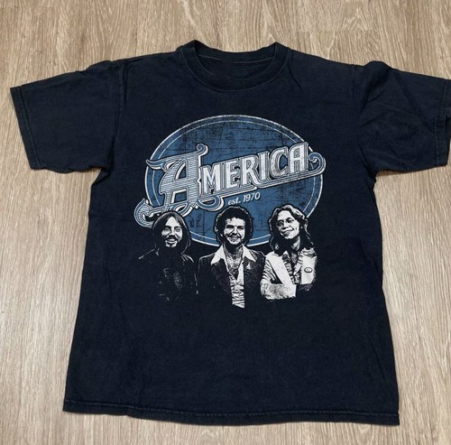 Rare America Band 1970 Cotton Tee Gift For Fan S to 5XL T-Shirt - Bild 1 von 3