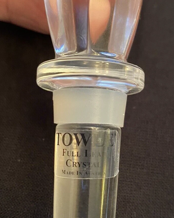 Botella de toalla tapón de vino cristal de plomo delantero hecho en Austria 6" usado en excelente estado Foto 2 de 4
