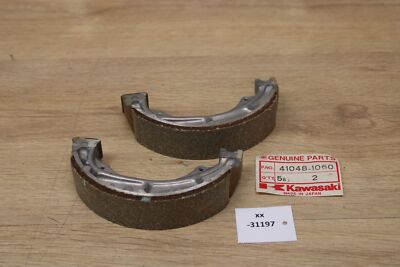 Kawasaki 41048-1060 SHOE-BRAKE (MCA) NOS NEU genuine xx31197