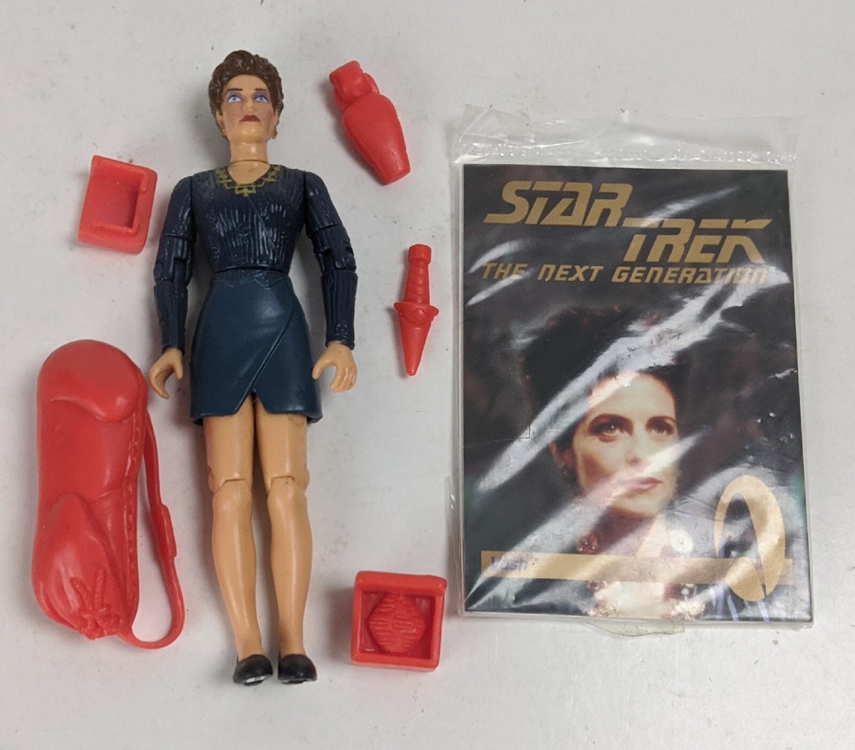 1995 Playmates Star Trek DS9 Vash Action Figure & Weapons | eBay