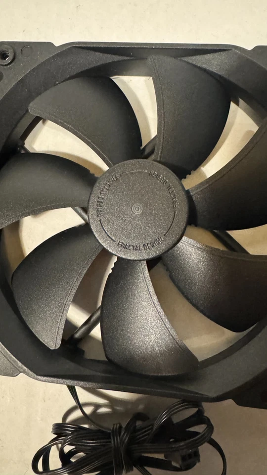 Fractal Design Dynamic X2 GP-14  Case Fan - Image 2 of 4