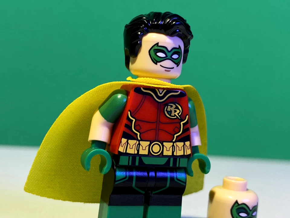 Ladrillo Personalizado Tim Drake Robin Rojo, ¡Rara Minifigura Coleccionable! ¡NUEVO! DC Comics Foto 2 de 4