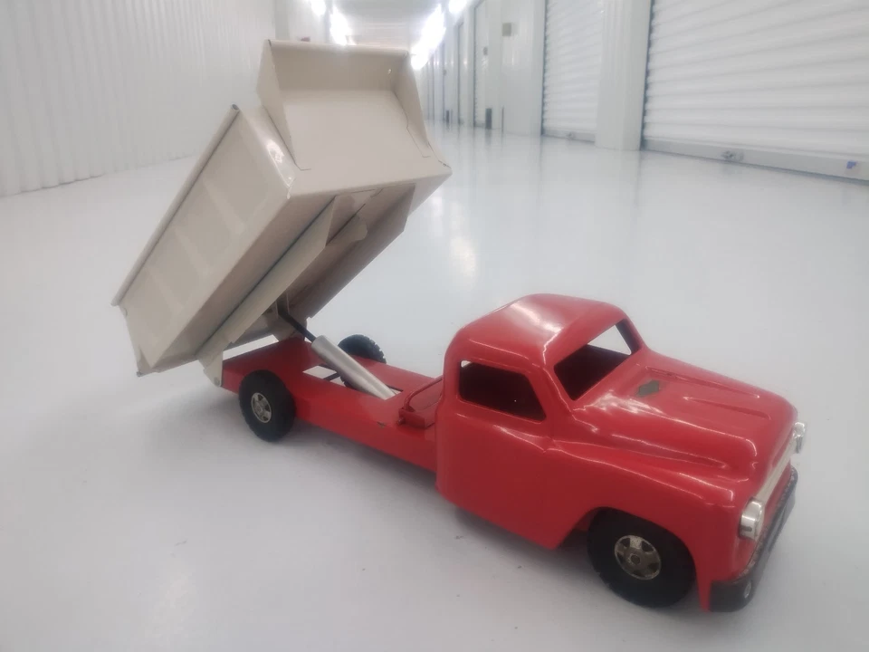 Camión de volteo hidráulico Structo años 50 nuevo de lote 21" grande - casi como nuevo Foto 2 de 4