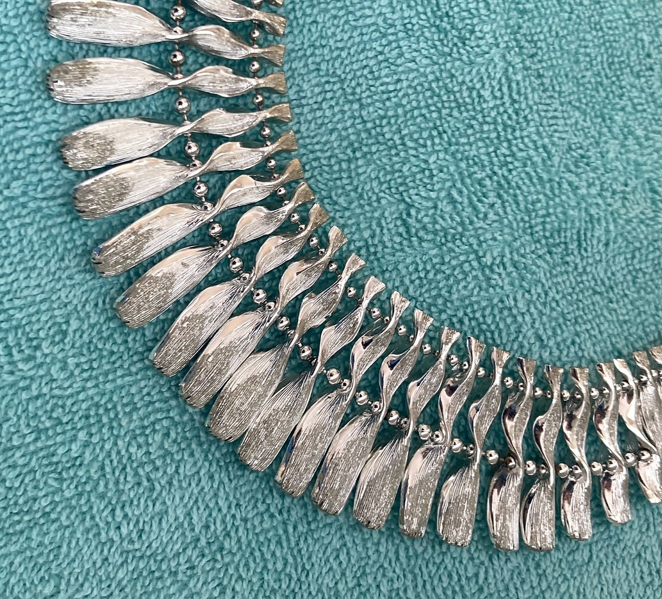 Vintage Signed LISNER Collar Statement NECKLACE B… - image 8