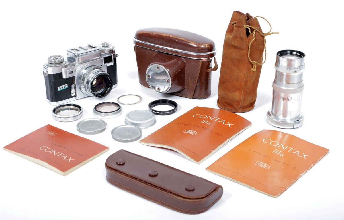 Contax IIIa rangefinder 35mm camera with Sonnar 50mm F1.5 135mm F4