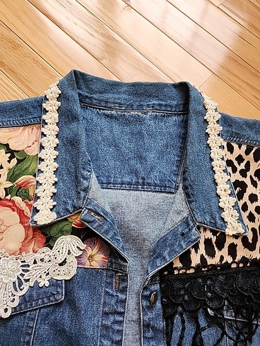 Womens Denim Vest With Embellishments XL-XXL POM POM ANIMAL PRINT DETAIL LACE - Picture 5 of 12