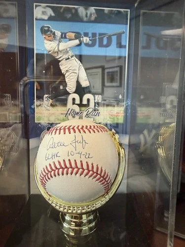 Aaron Judge Autographed Baseball 62HR 10-4-22 MLB Authenticated