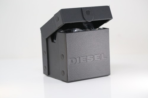 Diesel Watch Model DZ4387 Stainless Steel Leather Strap Water Resistant 5 Bar - 第 3/9 張圖片
