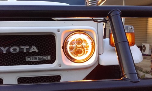 JTX Lighting 7" Chrome LED Headlights - White Halo Flashes Amber - Picture 4 of 7