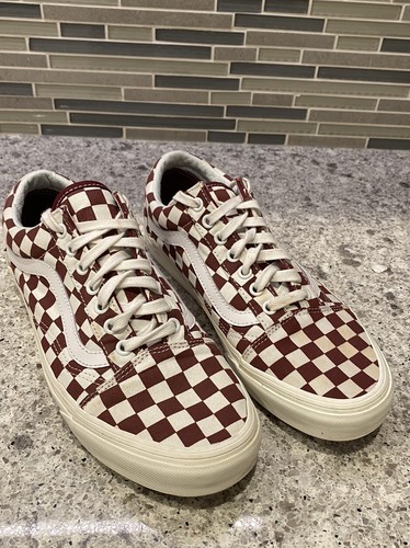 vans old skool checkerboard maroon
