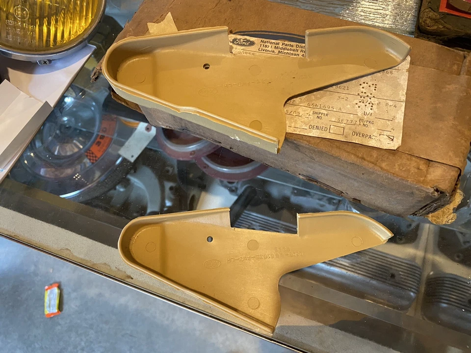 1975 1976 1977 1978 1979 Ford Granada Seat Hinge Covers NOS D5DZ-6661695-A - Image 3 of 4